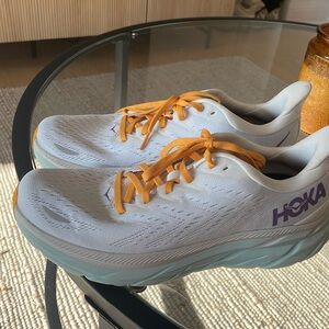 Brand new/never worn white Hokas (Cliftons)